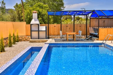 Villa Erisa Korunaklı Havuz 22