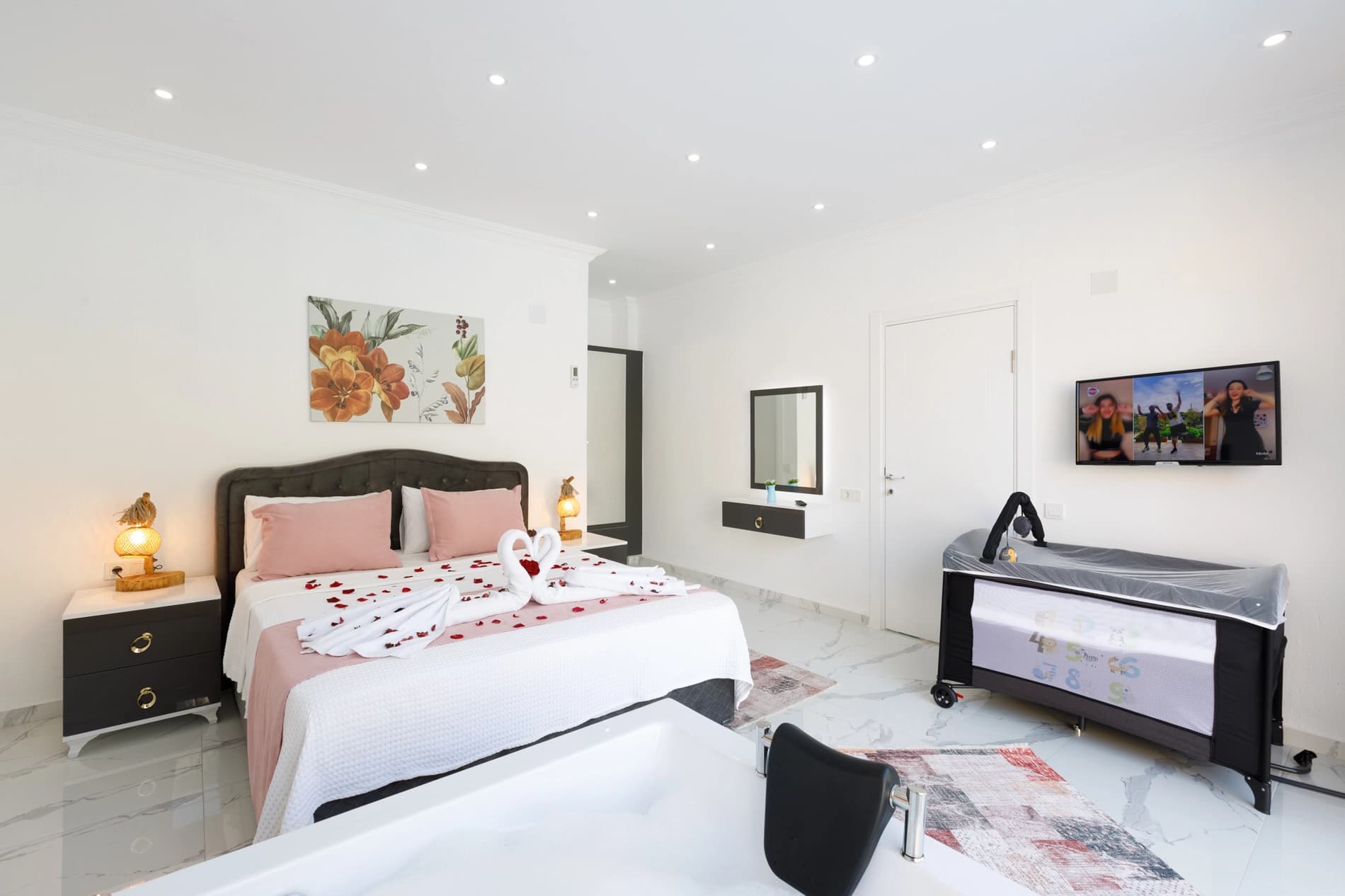 Villa Gülfidan Korunaklı Havuz 75