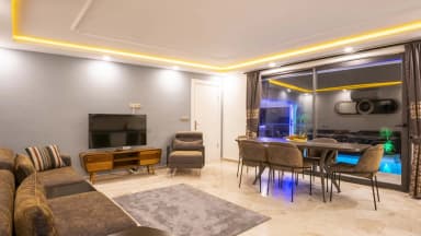 Villa Balli Korunaklı Havuz 50