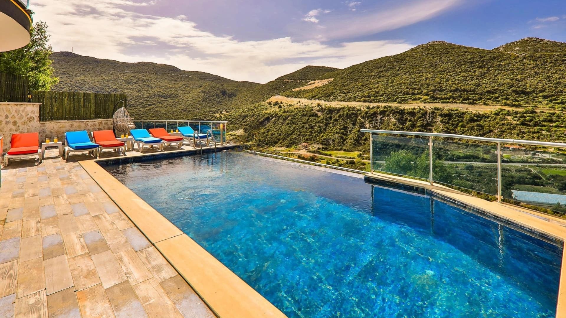 Villa Defne Korunaklı Havuz 42