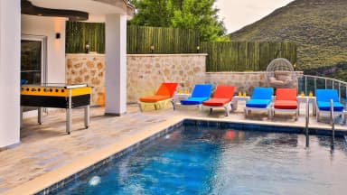 Villa Defne Korunaklı Havuz 56