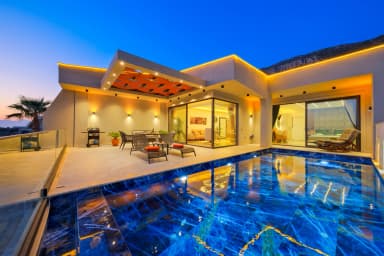 Villa Yüce 3 Isıtmalı Havuz 99