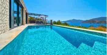 Denize Yakın Villalar